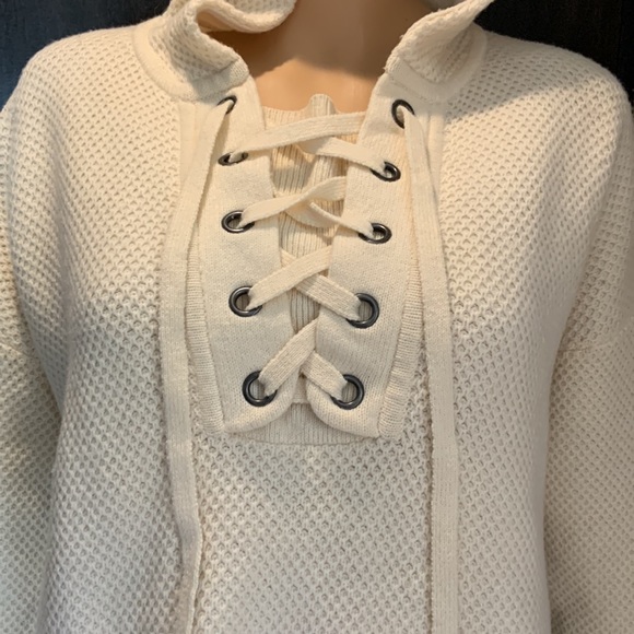 Madewell Jameson Lace Up Merino Wool Sweater - Picture 6 of 13